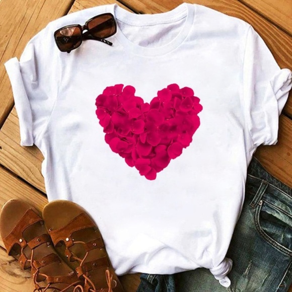 *Price Drop* Fuchsia Flora Heart Crewneck Tee - Picture 1 of 2